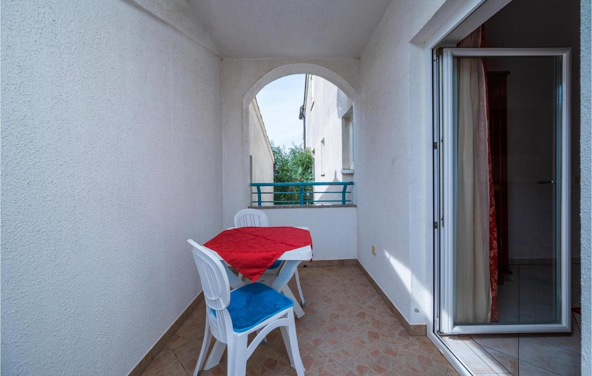 Cozy Apartment In Pula With Wifi Apartment *